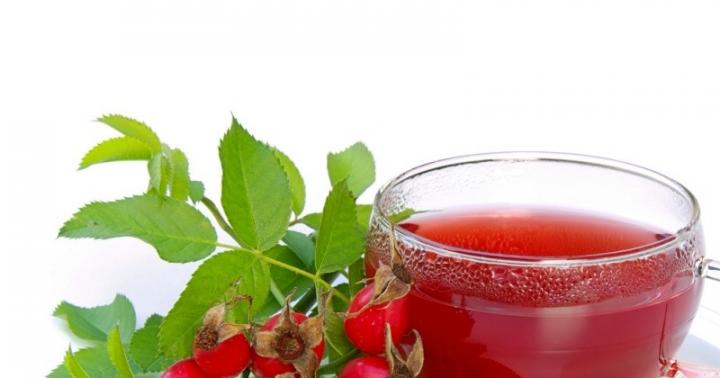 Cara menyeduh rosehip yang benar untuk mengawetkan vitamin Cara menyiapkan infus rosehip dalam termos