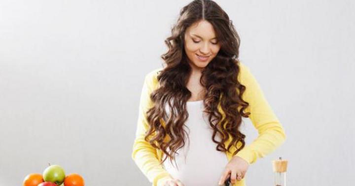 Çfarë është acidi folik dhe pse gratë shtatzëna kanë nevojë për të?